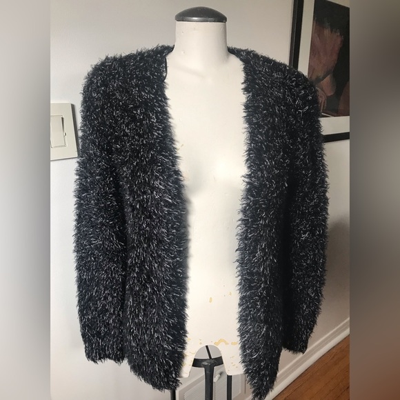 New - Anna Bella Fuzzy Cardigan/ Sweater- Size M - Picture 1 of 5